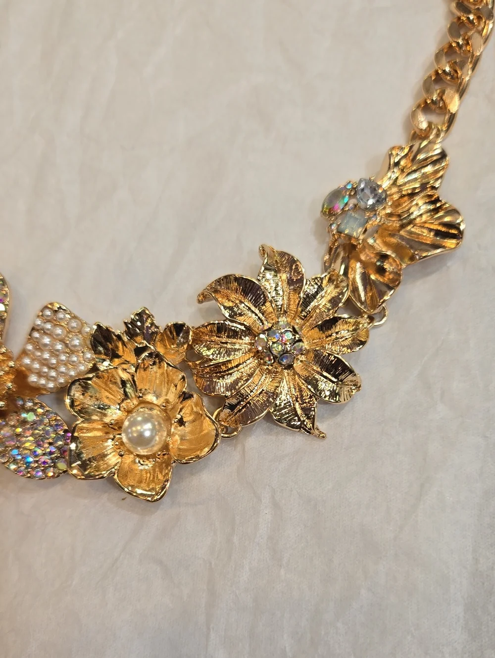 NWOT - Aratta - Statement Necklace/Fashion